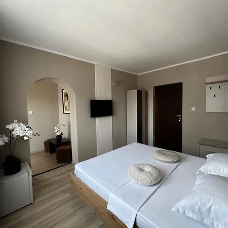 Vila Miramare 데포리노드