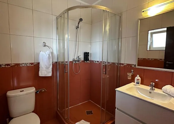 Miramare בית הארחה