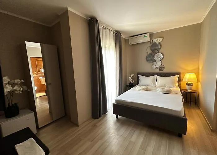 Miramare בית הארחה